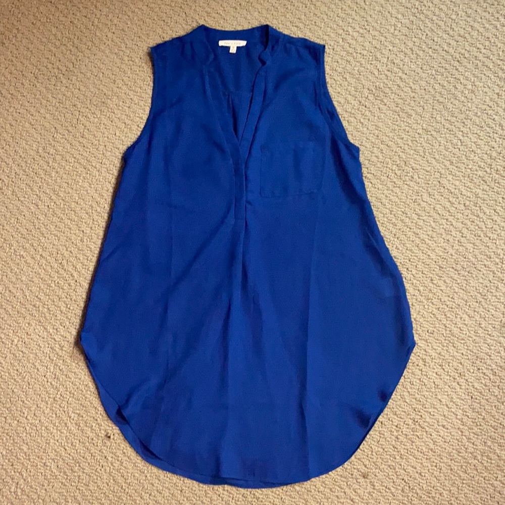 Evereve, size small royal blue dress top